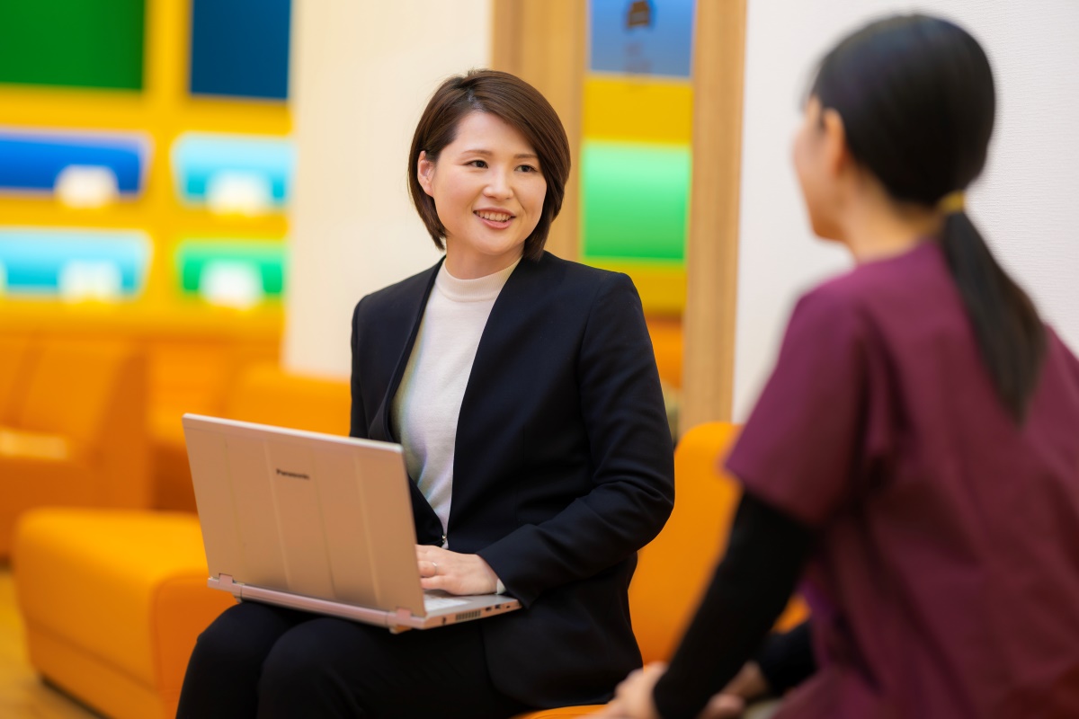 【ポジション紹介/拠点長】事業を動かし、社会を支え変えていく、クリニックの“小さな経営者”